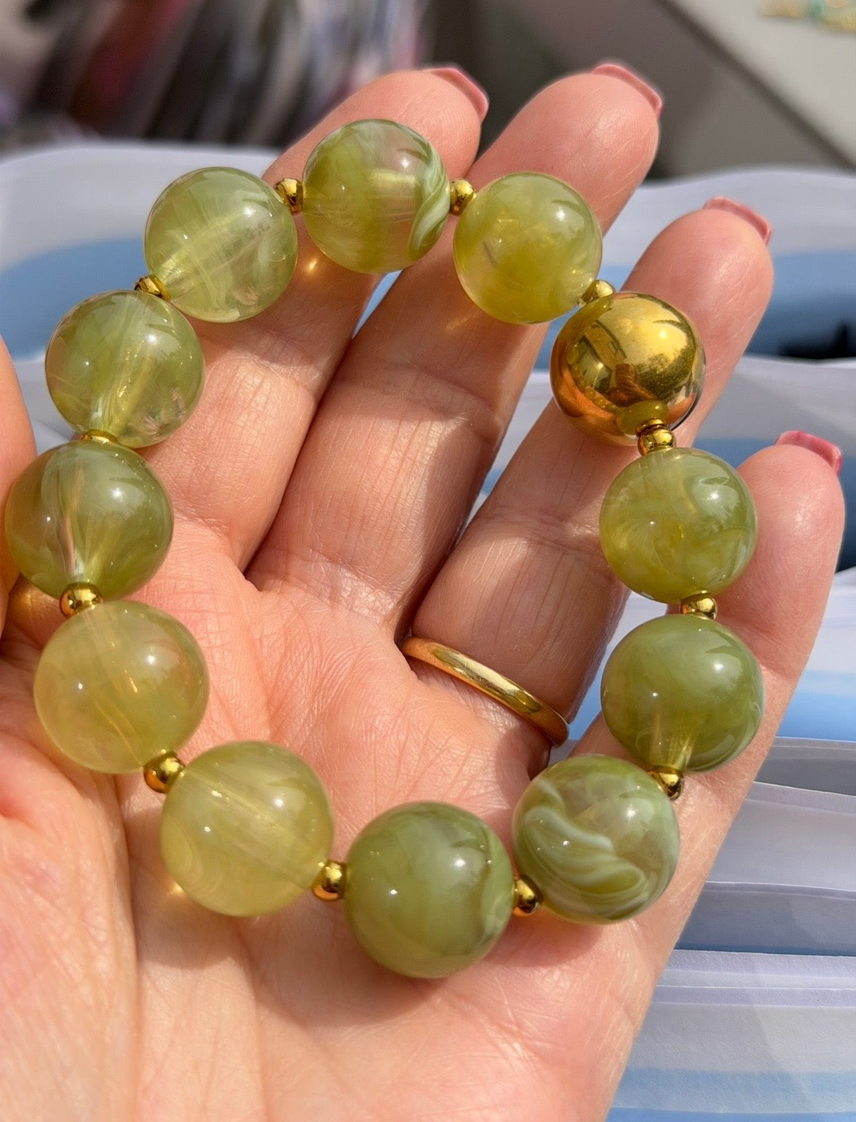 Bracelet Perles Rondes en Résine — Acier Inoxydable